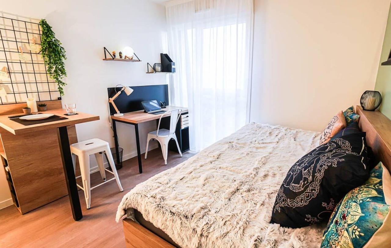Uxco Uppehalls Aparthotel Льо Пети-Кьовии Екстериор снимка